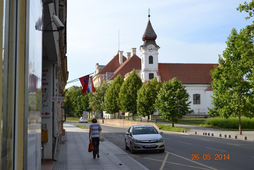 Villa Martini - Apartments & Rooms Bed & Breakfast Vukovar